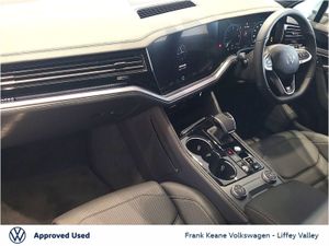Volkswagen Touareg R-line Commercial 3.0tdi 231HP - Image 2
