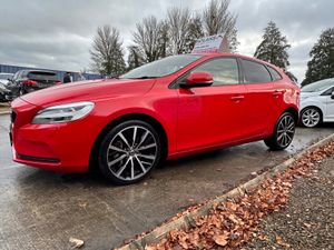 Volvo V40 2018 2.0 LTR DIESEL AUTO - Image 4