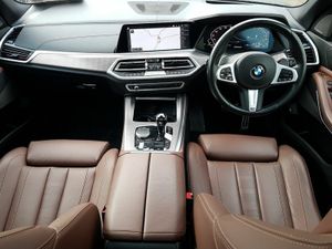 BMW X5 xDrive45e xLine - Image 4