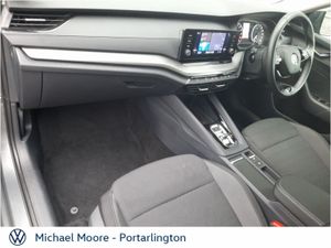 Skoda Octavia Octavia AMB 2.0tdi 115HP DSG - Image 4