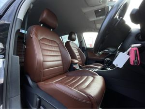 Volkswagen Golf 1.4 TSI FULL TAN LEATHER SEATS HIG - Image 3