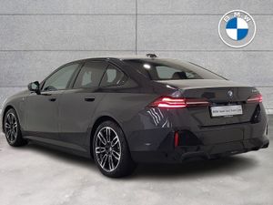 BMW 5 Series 530e M Sport Saloon - Image 3