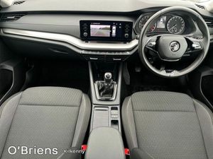 Skoda Octavia AMBITION 2.0 TDI 115 BHP 4DR *1 OWNE - Image 3