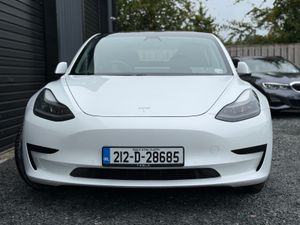 Tesla Model 3 2021 - Image 2