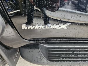 251 TOYOTA Hi-LUX INVINCIBLE CREW CAB COMMERCAL - Image 3