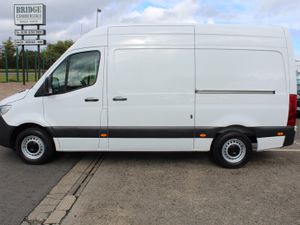 2021 Mercedes-Benz Sprinter 315 L2H2 RWD 7000kgs - Image 4