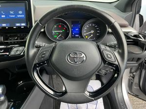 Toyota C-HR G-LED EDITION 1.8 HYBRID // HALF LEATH - Image 4
