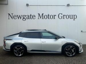 Kia EV4 Fastback GT line - Image 4