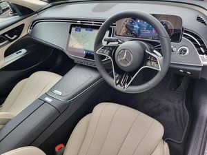 Mercedes-Benz E-Class E220d Avantgarde Plus Auto - Image 2