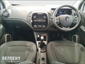 Renault Captur Play 1.5 dCI 95 bhp *€65 P/WK* - Image 3