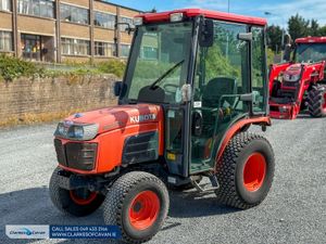 Kubota B2530 Compact Tractor - Image 2