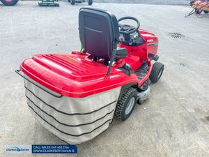 Used 2023 Honda HF 2417 Lawnmower - Image 3