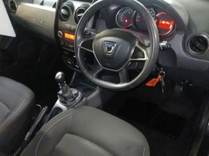 Dacia Duster 1.5 dCi 110 SIGNATURE - Image 4