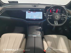 Mercedes-Benz E-Class 300 DE - Premium - HUGE SPEC - Image 4