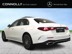 Mercedes-Benz E-Class E300 DE - Premium - Image 4