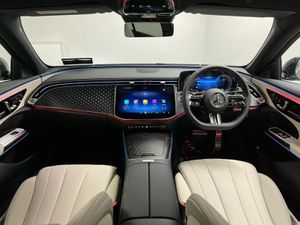 Mercedes-Benz E-Class 300de AMG - Reversing Camera - Image 4