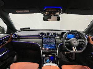 Mercedes-Benz C-Class 300e AMG 4Matic Premium High - Image 4