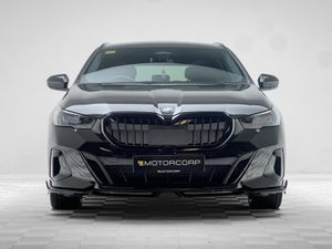 BMW 5-Series 530E M SPORT TOURING *PAN ROOF* - Image 2