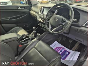 Hyundai Tucson 1.7 D Executive SE - Image 2