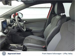 Volkswagen ID.4 77kwh Life DX 204BHP  rear View C - Image 4