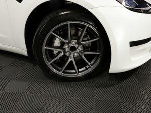 Tesla Model 3 RWD - Image 3