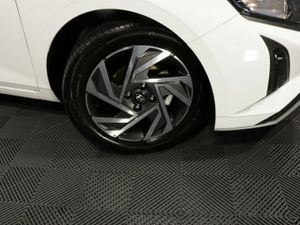 Hyundai i20 DELUXE PLUS - EX DEMO -1.2L PETROL HAT - Image 3