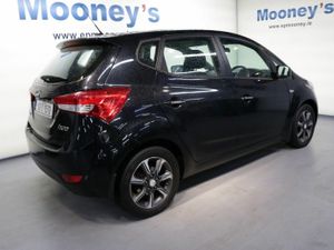 Hyundai ix20 DELUXE 1.4L PETROL HATCHBACK - Image 3