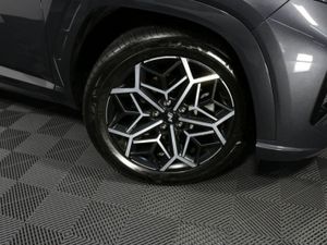 Hyundai Tucson N LINE PLUG IN HYBRID 4WD 1.6L PETR - Image 4