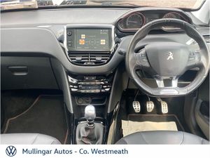 Peugeot 2008 1.5 Bluehdi 100bhp GT Line - Image 2