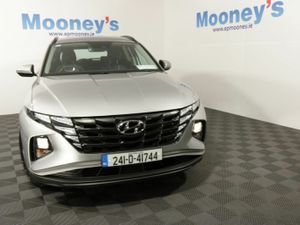Hyundai Tucson EXECUTIVE 1.6L DIESEL SUV - Image 2