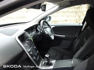 Volvo XC60 D4 (181hp) FWD SE - Image 4