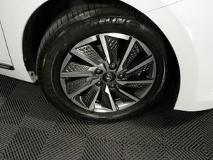 Hyundai IONIQ Electric Premium 38 KwH EV - Image 3