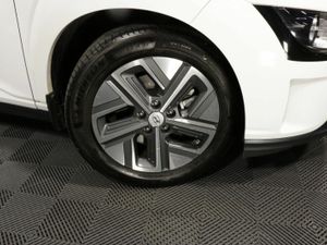Hyundai KONA ELECTRIC EX DEMO PREMIUM 64 kWh EV - Image 3