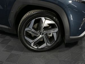 Hyundai Tucson PLUG IN HYBRID 4WD EXECUTIVE PLUS 1 - Image 3