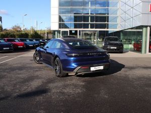 Porsche Taycan Taycan - Image 3