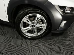 Hyundai KONA EXECUTIVE 1.0L PETROL COMPACT SUV ** - Image 3