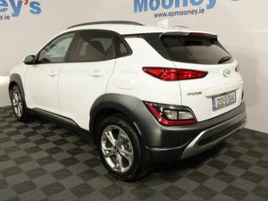 Hyundai KONA EXECUTIVE 1.0L PETROL COMPACT SUV ** - Image 4