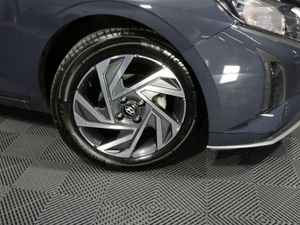 Hyundai i20 DELUXE PLUS 1.2L PETROL HATCHBACK - Image 3