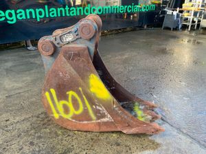 18 DIGGING BUCKET. - Image 2