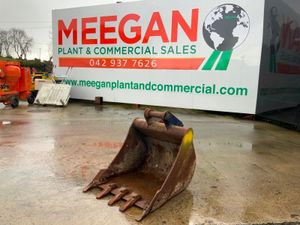 30" DIGGING BUCKET.....60mm PINS.......1600. - Image 2