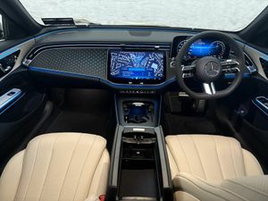 Mercedes-Benz E-Class E 300 E AMG Edition Plus | M - Image 4