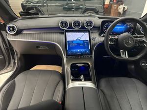 Mercedes-Benz CLE CLE 300 e Amg Line Premium + - Image 4