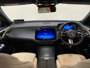 Mercedes-Benz E-Class E 300E AMG Edition Plus - Image 4