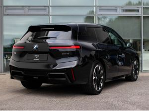 BMW iX xDrive45 M Sport - Image 2