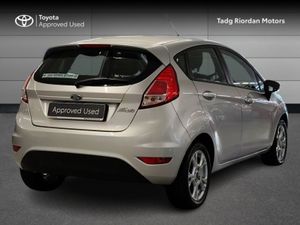 Ford Fiesta ZETEC 1.25 60PS M5 5DR MCA 4DR - Image 2
