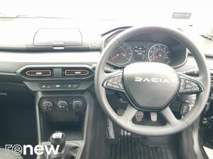 Dacia Sandero Stepway ESSENTIAL - Image 2