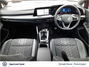 Volkswagen Golf 1.5 TSI 130HP R-Line - Image 3