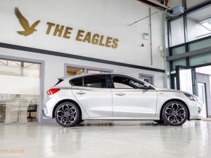 Ford Focus ST-LINE EDITION 5DR 1.5 TD 120 M6 - Image 3