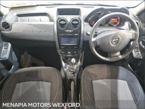 Dacia Duster 1.5 dCi 110 PRESTIGE - Image 3