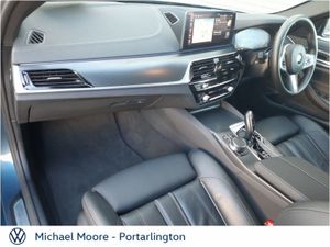 BMW 5 Series 520d M Sport (mht) - Image 4